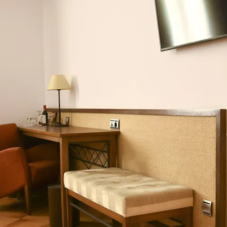 Отель Sercotel Renacimiento 4*