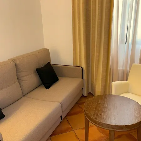 Отель Sercotel Renacimiento 4*