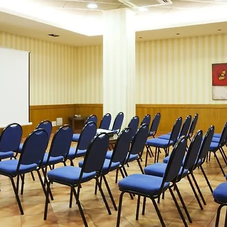 Готель Sercotel Renacimiento 4*