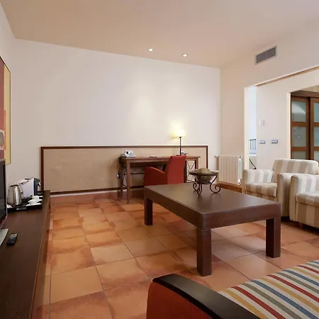 Готель Sercotel Renacimiento