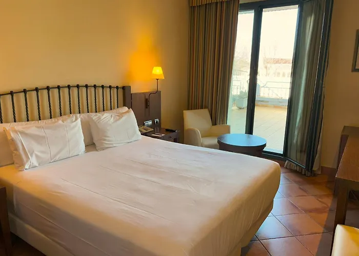 מלון Sercotel Renacimiento טולדו